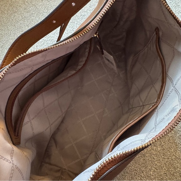 Michael Kors shoulder bag - Picture 3 of 7